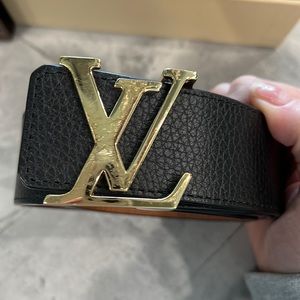 LV belt with dust bag and box